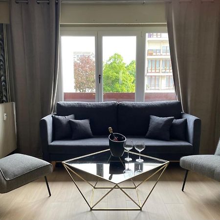 Appartement De Charme Au Pied De La Basilique Saint Remi Reims Eksteriør billede