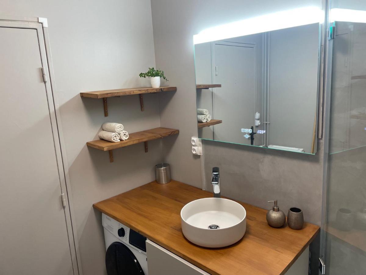 Appartement De Charme Au Pied De La Basilique Saint Remi Reims Eksteriør billede